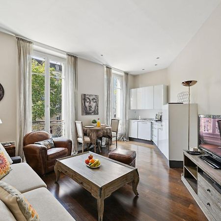 1Br Champs-Elysees - Cityapartmentstay Paris Exteriör bild